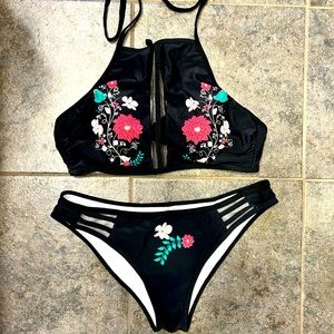 Cupshe swimsuit size medium